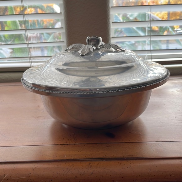 Vintage Aluminum Server - Picture 1 of 7